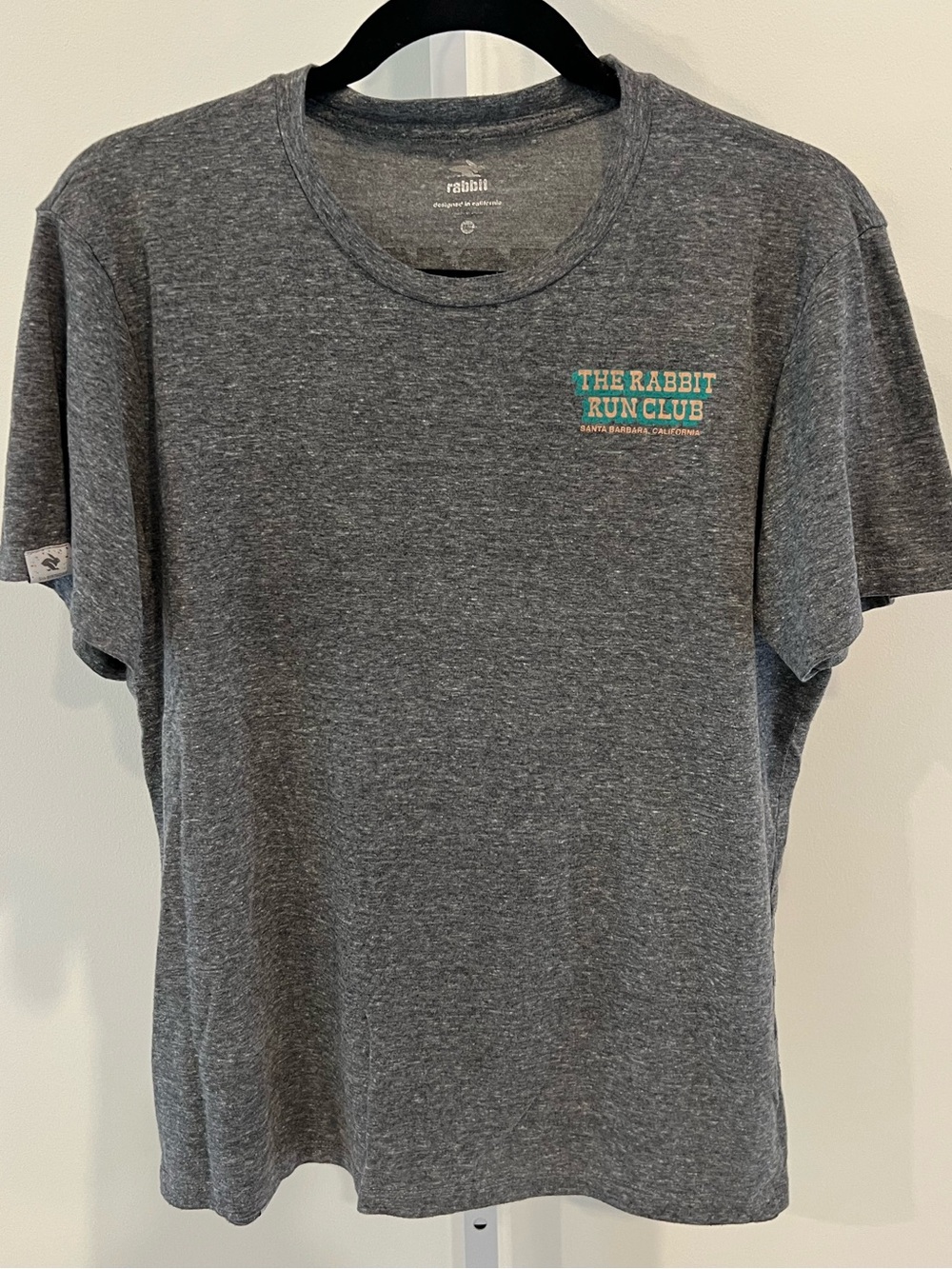 The Rabbit Run Club 5th Birthday Gray Short Sleeve Tee Shirt Womens Sz Medium